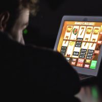 Is Online Gambling Harder to Treat Than In-Person Gambling?